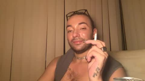 Snapshot of stevey_94 chatting on 10/05/25, 07:07 gay tease online show from 10/05/25, 07:07