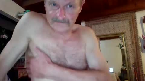 steviehard7 online show from 10/04/25, 07:17