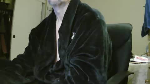 Snapshot of stevo69697 chatting on 05/20/26, 04:40 Chillguy online show from 05/20/26, 04:40