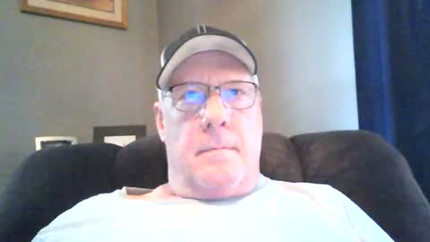 Snapshot of stew1014 chatting on 07/01/26, 04:51 bobby online show from 07/01/26, 04:51
