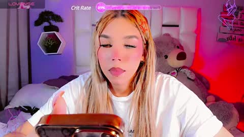 Snapshot of steyseequeen chatting on 02/07/25, 04:48 Steisee Reyes online show from 02/07/25, 04:48