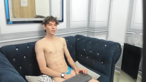 Snapshot of sthefan_salvatore chatting on 03/12/25, 02:34 STEFAN online show from 03/12/25, 02:34