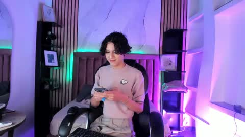Snapshot of sthepanodimonaco chatting on 06/02/26, 03:52 Sthepano online show from 06/02/26, 03:52