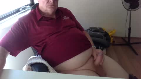 Snapshot of stiffyman55 chatting on 02/02/26, 02:10 stiffyman55 online show from 02/02/26, 02:10