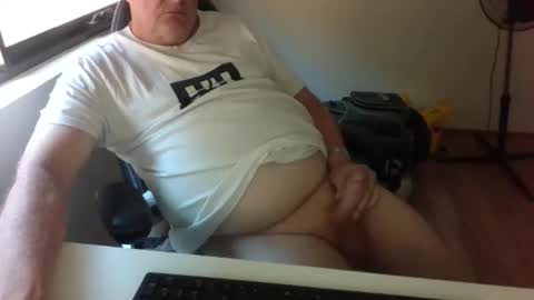 Snapshot of stiffyman55 chatting on 02/04/26, 03:34 stiffyman55 online show from 02/04/26, 03:34