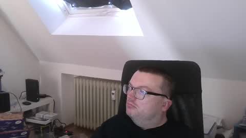 Oliver online show from 04/15/26, 07:04