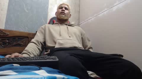 stitch love233 online show from 01/13/26, 06:51