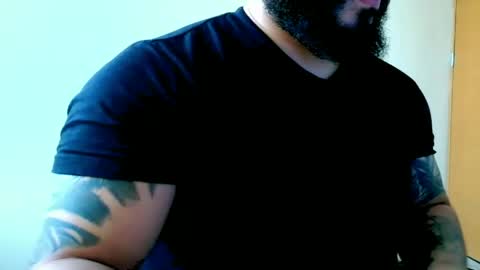 stiven253958 online show from 04/21/26, 06:23