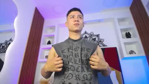 Snapshot of stiven_zarek chatting on 02/28/26, 12:28 stiven online show from 02/28/26, 12:28