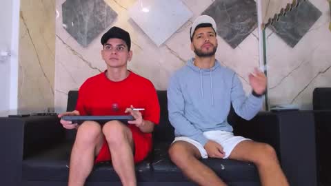 friends online show from 02/15/26, 05:04