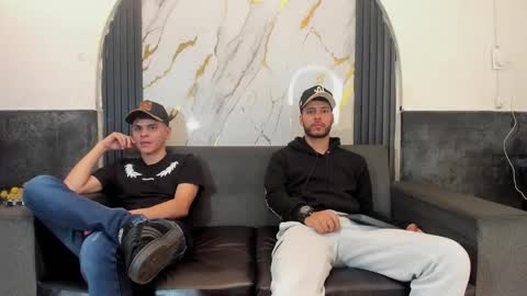 friends online show from 03/21/26, 08:41