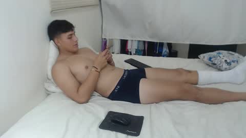 Snapshot of stivmike02 chatting on 11/06/25, 08:21 Mike online show from 11/06/25, 08:21