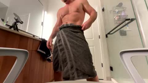 stlhotwifeguy online show from 02/27/25, 07:04
