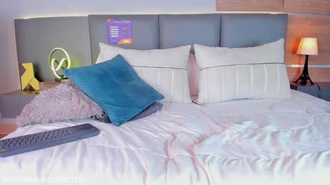 Stone Lee  online show from 12/28/24, 03:15