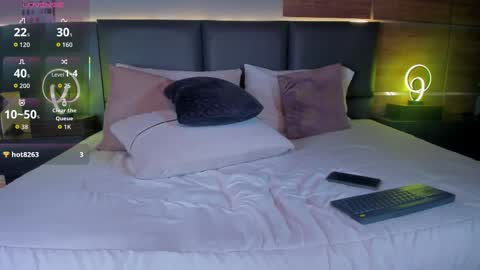 Stone Lee  online show from 09/14/25, 07:18