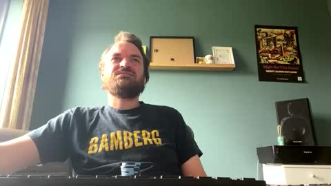 Snapshot of stonednboner chatting on 05/05/26, 12:24 Stonerboner online show from 05/05/26, 12:24