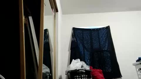 Snapshot of stonerllamas chatting on 02/01/26, 11:47 stonerllamas online show from 02/01/26, 11:47