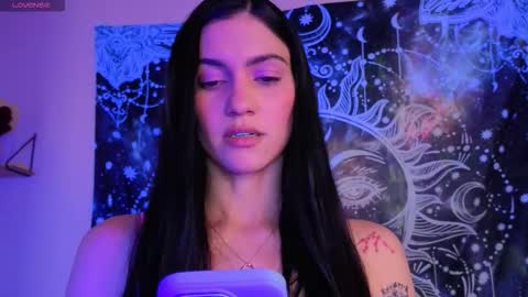 Snapshot of stonned_candy chatting on 11/09/25, 08:07 Liz online show from 11/09/25, 08:07