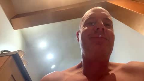 Stoodley22 online show from 10/13/25, 04:45