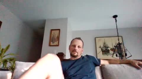 Snapshot of stook4 chatting on 10/06/25, 09:34 LifestyleMan313 online show from 10/06/25, 09:34