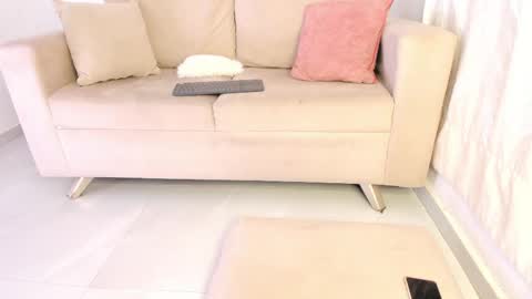 Zoe -INDEPENDENT MODEL online show from 04/29/26, 11:36
