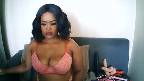 Snapshot of stormie955 chatting on 12/22/24, 10:17 stormie955 online show from 12/22/24, 10:17