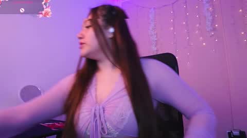 Snapshot of stormy_sweet31 chatting on 10/20/25, 10:59 Storm Sweet online show from 10/20/25, 10:59