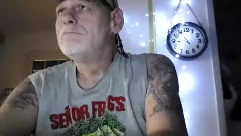 Snapshot of stormynorm14 chatting on 01/19/25, 01:53 stormynorm14 online show from 01/19/25, 01:53