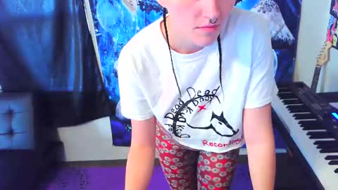 Snapshot of stormythunder chatting on 11/03/25, 03:57 Stormythunder online show from 11/03/25, 03:57