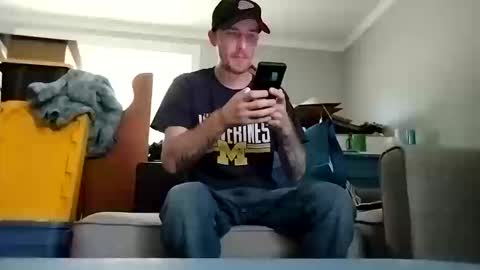 Streetwyze online show from 10/11/25, 04:38