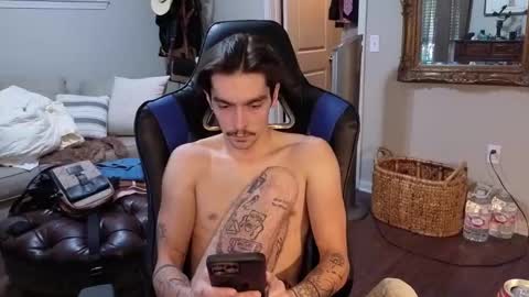 Snapshot of str8whiteboy21 chatting on 09/25/25, 02:54 str8whiteboy21 online show from 09/25/25, 02:54