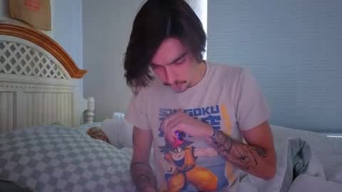 str8whiteboy21 online show from 11/12/25, 04:07