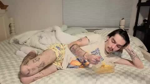 str8whiteboy21 online show from 03/24/26, 05:01