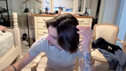 str8whiteboy21 online show from 04/24/26, 03:58