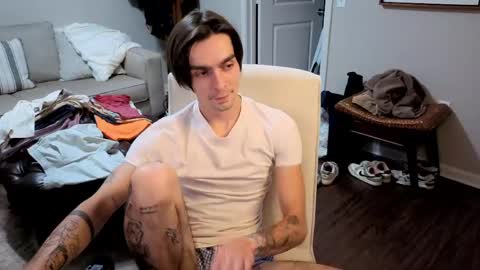 Snapshot of str8whiteboy21 chatting on 06/05/26, 01:45 str8whiteboy21 online show from 06/05/26, 01:45