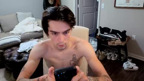 Snapshot of str8whiteboy21 chatting on 06/06/26, 12:43 str8whiteboy21 online show from 06/06/26, 12:43