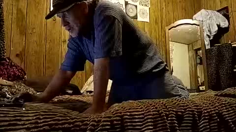 Snapshot of straightmaletouse chatting on 03/30/26, 09:21 straightmaletouse online show from 03/30/26, 09:21