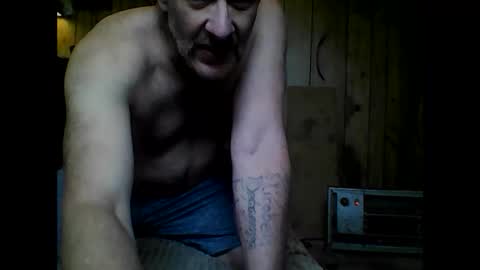 straightmaletouse online show from 05/21/26, 11:12