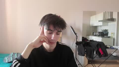 Ray online show from 04/11/26, 11:25