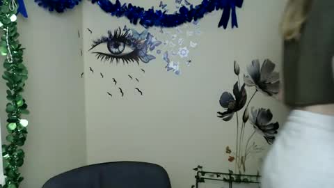 Amalia online show from 02/25/25, 04:00