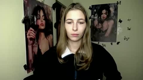 Amalia online show from 09/28/25, 06:19