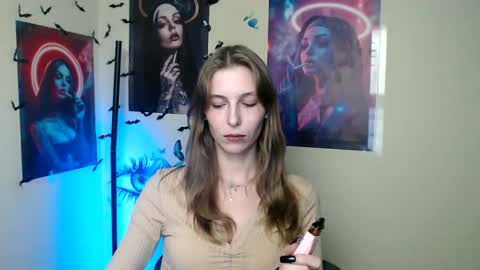 Amalia online show from 10/14/25, 04:08