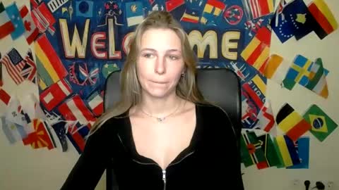 Snapshot of stranger_giirl chatting on 06/19/26, 07:01 Amalia online show from 06/19/26, 07:01