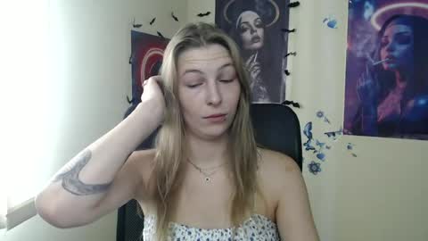 Snapshot of stranger_giirl chatting on 06/29/26, 05:46 Amalia online show from 06/29/26, 05:46