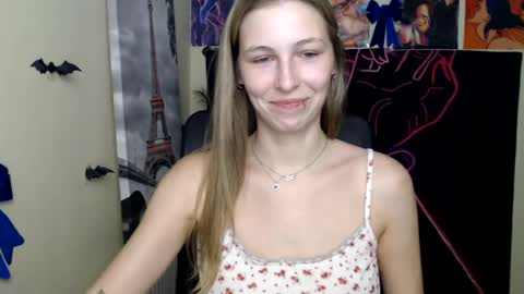 Snapshot of stranger_giirl chatting on 07/23/26, 06:33 Amalia online show from 07/23/26, 06:33