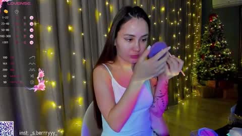 Snapshot of straw_juice chatting on 01/03/25, 03:38 Laura online show from 01/03/25, 03:38