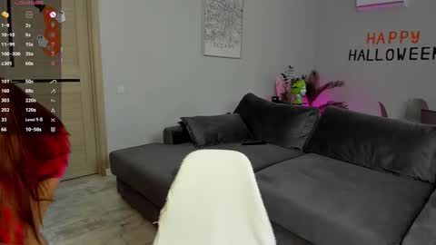 Snapshot of straw_juice chatting on 10/01/25, 03:12 Laura online show from 10/01/25, 03:12