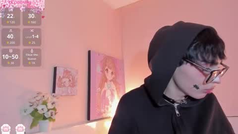 strawberry_kitty_ online show from 02/23/26, 12:46