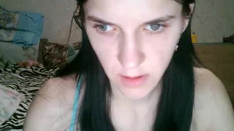 Strawberry Storm online show from 03/19/26, 02:15