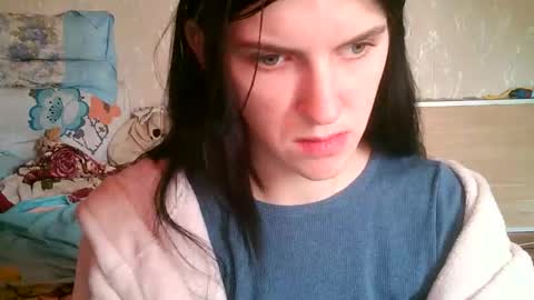 Snapshot of strawberry_storm chatting on 04/23/26, 12:51 Strawberry Storm online show from 04/23/26, 12:51
